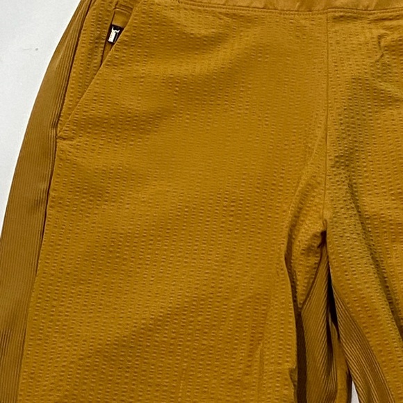 70 athleta brooklyn jogger gold - Picture 4 of 8
